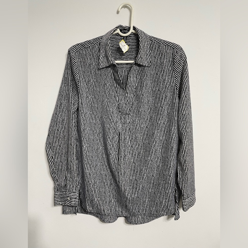 Jones NY  woman shirt